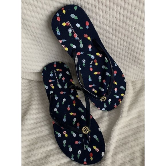 NWT Women’s sandals Size 9 Tommy Hilfirger Bleigh-C mini pineapples Dark Blue - Picture 9 of 12